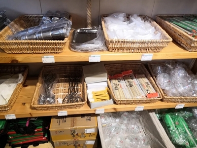 產品標簽錯漏、旗下多家代工廠曾抽檢不合格,門店七千家的鍋圈食匯還能火多久?